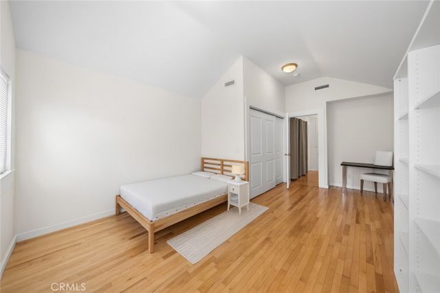 2251 Cambridge, Los Angeles, CA 90006