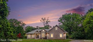 1755 Gray Twig Lane, Milford Charter Township, MI 48381
