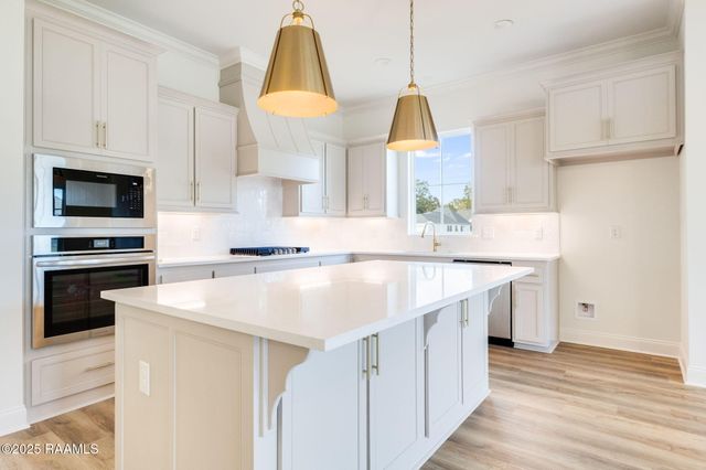 100 Lisburn Drive, Lafayette, LA 70507