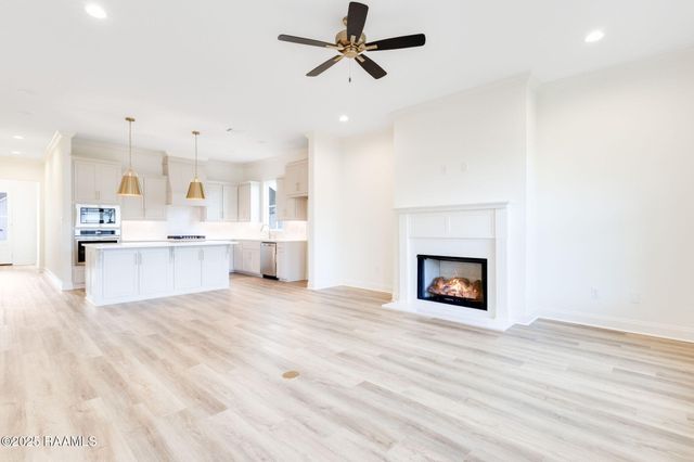 100 Lisburn Drive, Lafayette, LA 70507