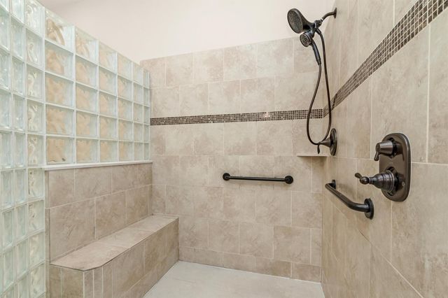 3347 Torrey Pines Drive, Montgomery, TX 77356