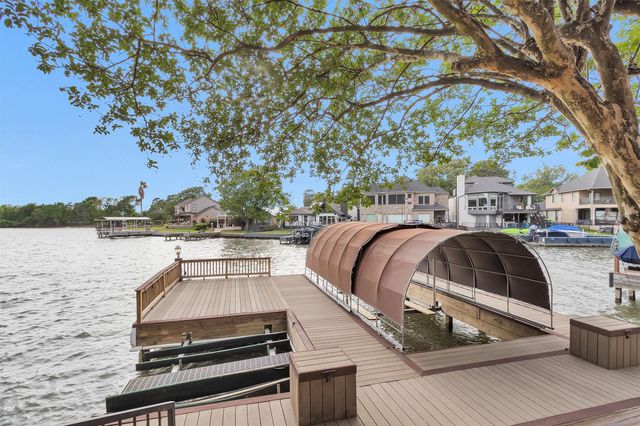 3347 Torrey Pines Drive, Montgomery, TX 77356