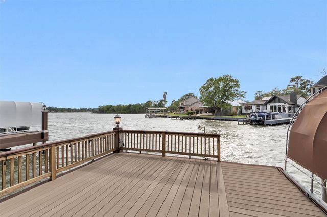 3347 Torrey Pines Drive, Montgomery, TX 77356