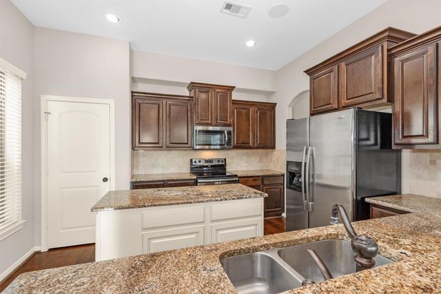 3347 Torrey Pines Drive, Montgomery, TX 77356