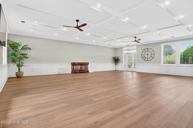 443 Crow Creek Drive NW, Calabash, NC 28467