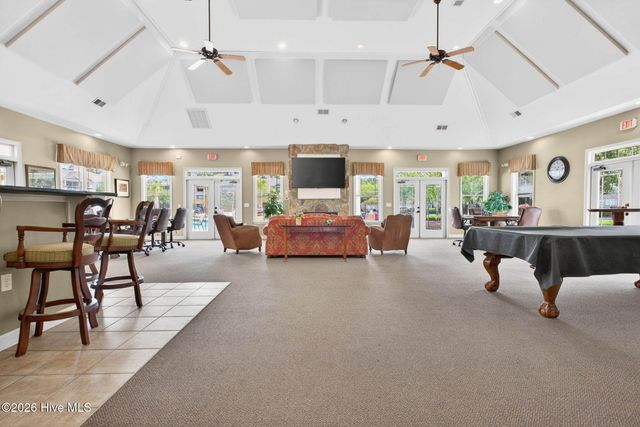 443 Crow Creek Drive NW, Calabash, NC 28467
