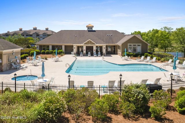 443 Crow Creek Drive NW, Calabash, NC 28467