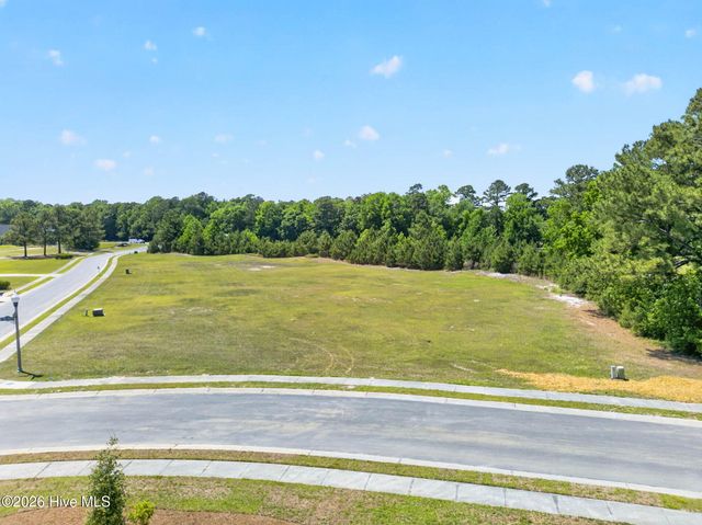 443 Crow Creek Drive NW, Calabash, NC 28467