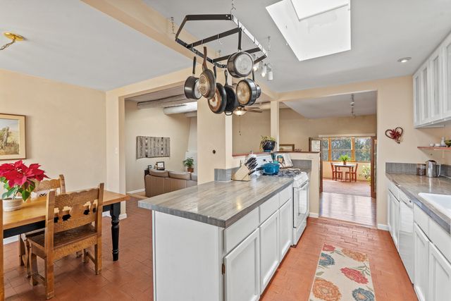 2256 Camino Iris, Santa Fe, NM 87505