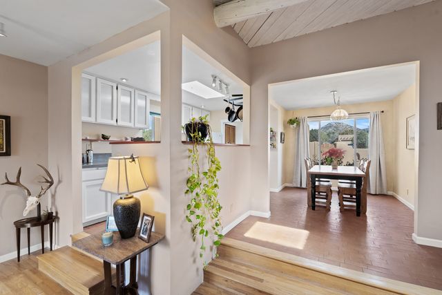 2256 Camino Iris, Santa Fe, NM 87505