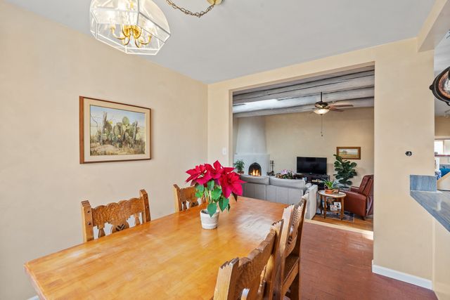 2256 Camino Iris, Santa Fe, NM 87505