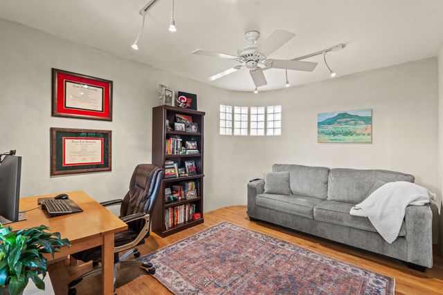 2256 Camino Iris, Santa Fe, NM 87505