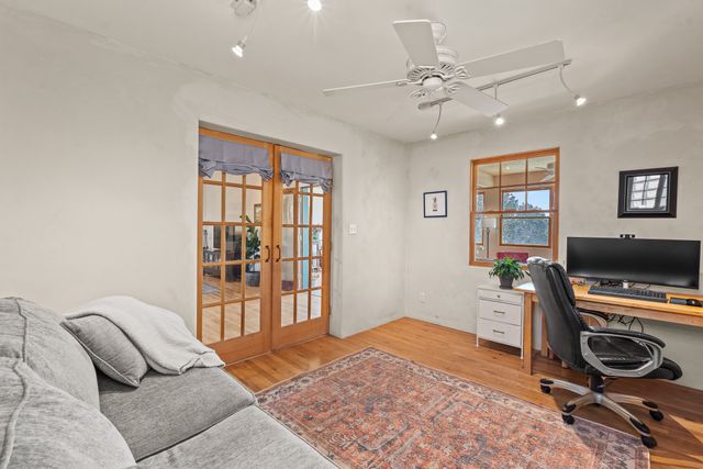 2256 Camino Iris, Santa Fe, NM 87505