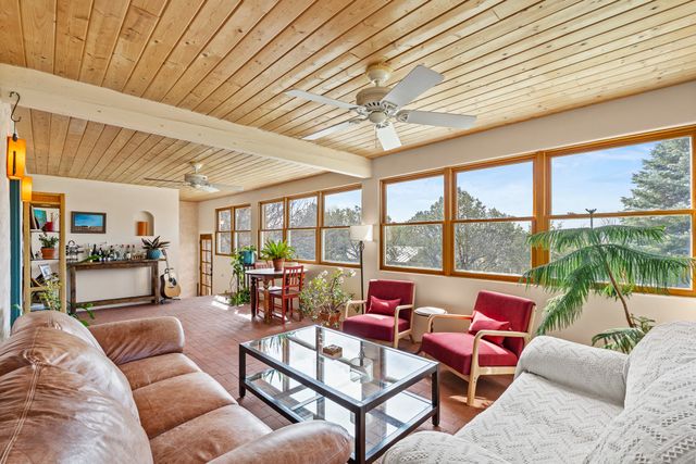 2256 Camino Iris, Santa Fe, NM 87505