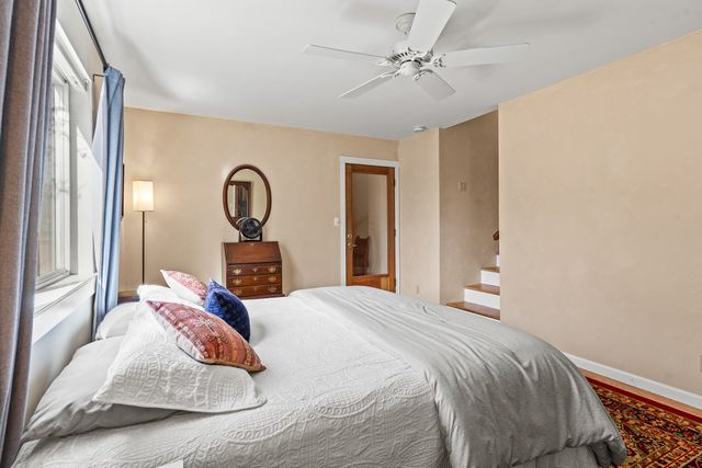 2256 Camino Iris, Santa Fe, NM 87505