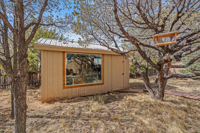 2256 Camino Iris, Santa Fe, NM 87505