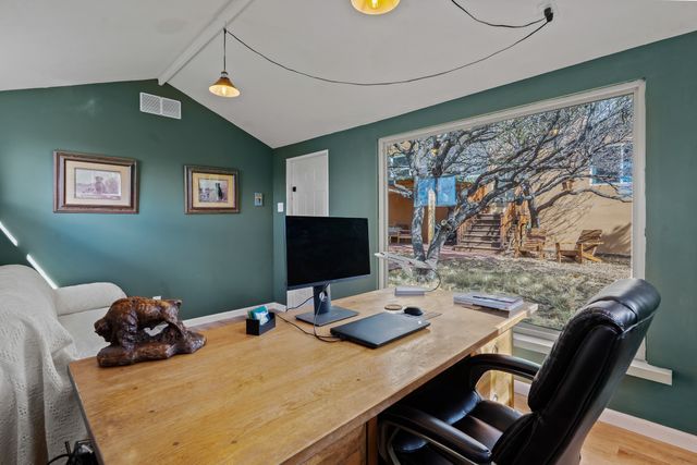 2256 Camino Iris, Santa Fe, NM 87505