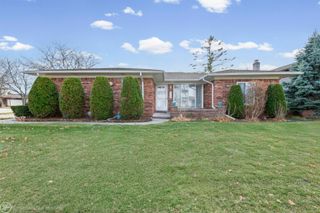 4786 Lucerne Drive, Sterling Heights, MI 48310