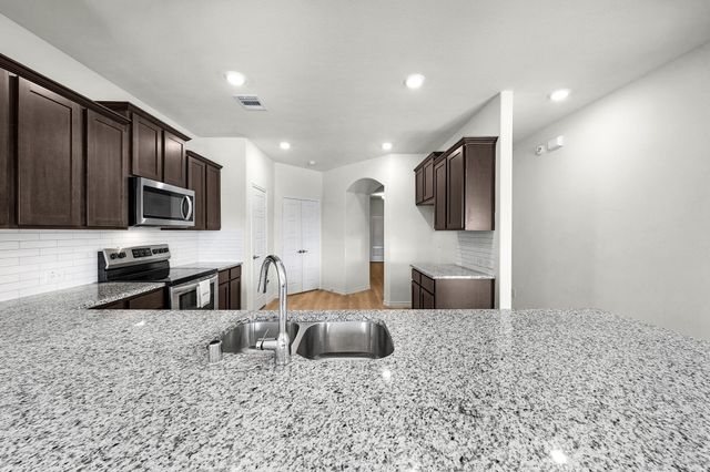 121 Newsom Drive, Royse City, TX 75189