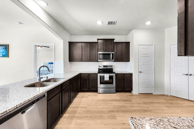 121 Newsom Drive, Royse City, TX 75189