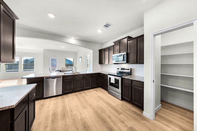 121 Newsom Drive, Royse City, TX 75189