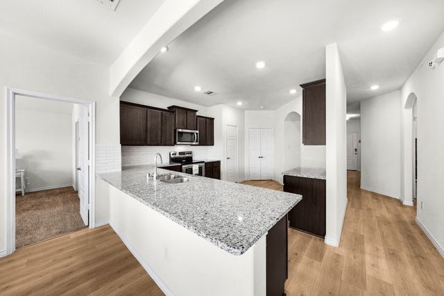 121 Newsom Drive, Royse City, TX 75189