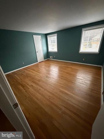 7000 OLD CABIN LN, Rockville, MD 20852