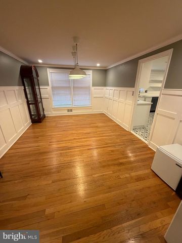 7000 OLD CABIN LN, Rockville, MD 20852