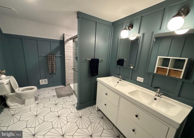 7000 OLD CABIN LN, Rockville, MD 20852