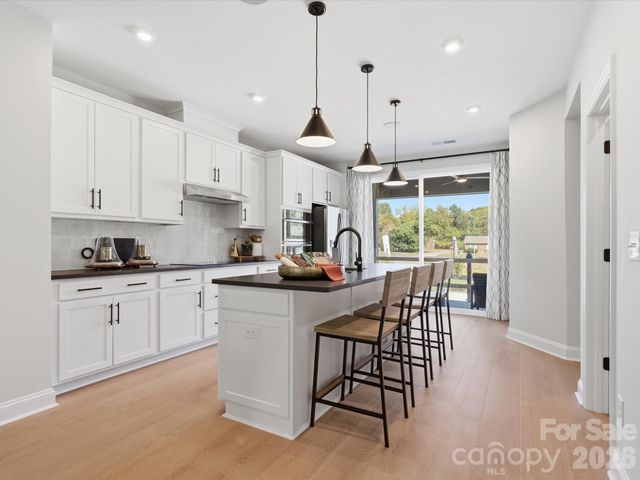 5436 Whaler Walk Way, Charlotte, NC 28226