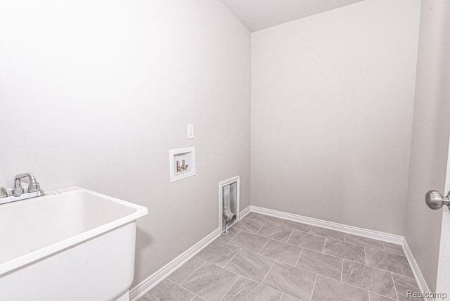 53188 Woodland Meadows Drive, Chesterfield Township, MI 48047