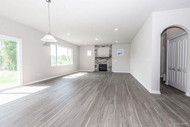 53188 Woodland Meadows Drive, Chesterfield Township, MI 48047