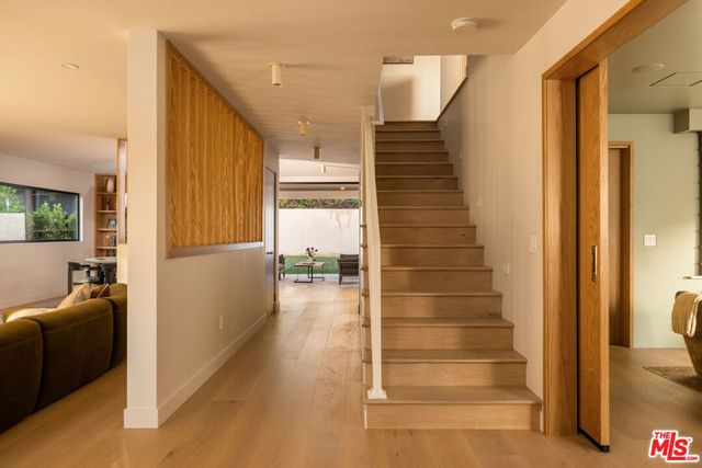 2968 Dona Susana Drive, Los Angeles, CA 91604