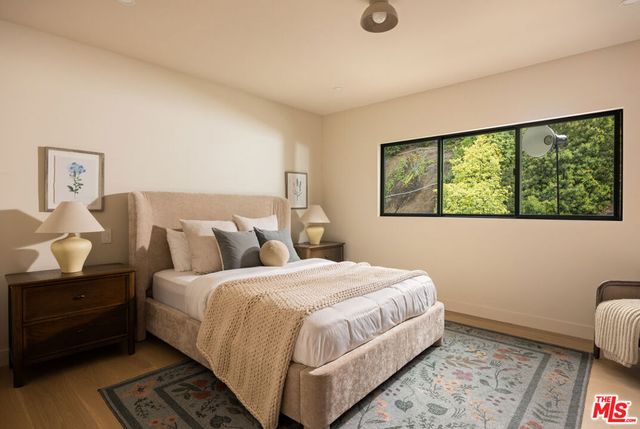 2968 Dona Susana Drive, Los Angeles, CA 91604