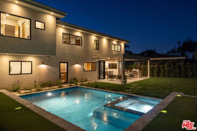 2968 Dona Susana Drive, Los Angeles, CA 91604