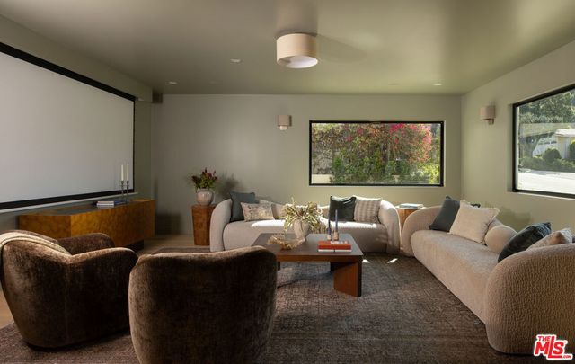 2968 Dona Susana Drive, Los Angeles, CA 91604