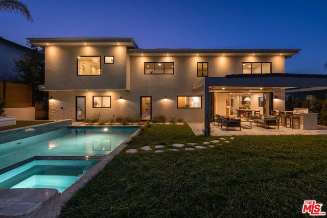 2968 Dona Susana Drive, Los Angeles, CA 91604