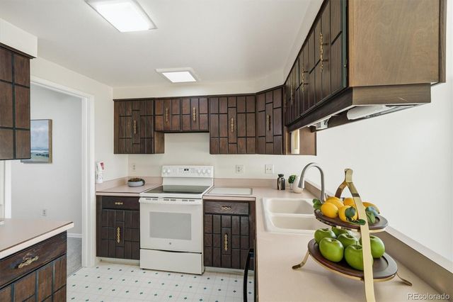 7472 W Cedar Circle, Lakewood, CO 80226