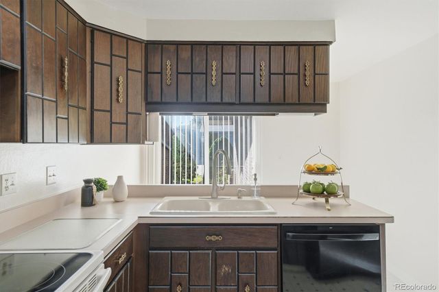 7472 W Cedar Circle, Lakewood, CO 80226