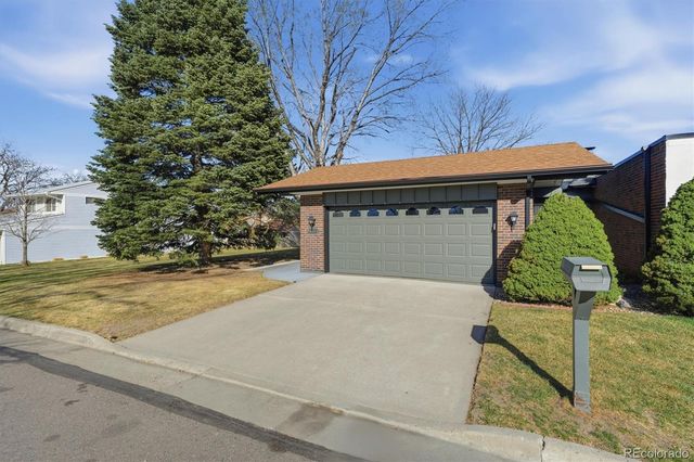 7472 W Cedar Circle, Lakewood, CO 80226