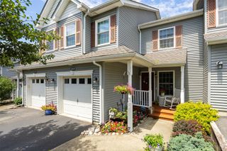 251 Pinebrook Drive, Hyde Park, NY 12538