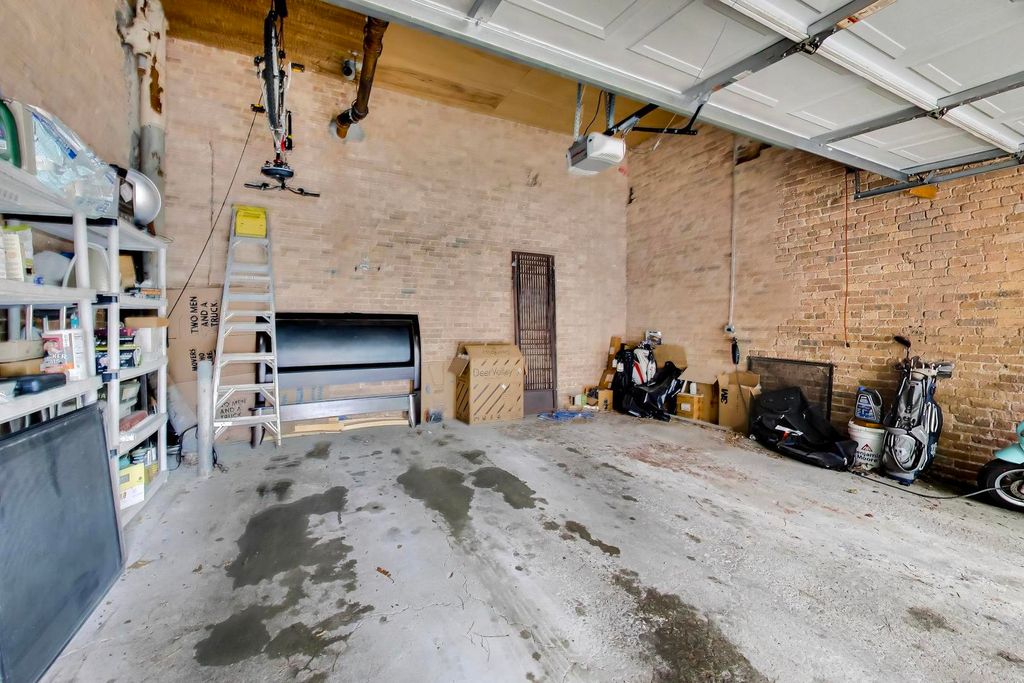 Image 22 of property listing at 1259 N Wood Street 106, Chicago, IL 60622