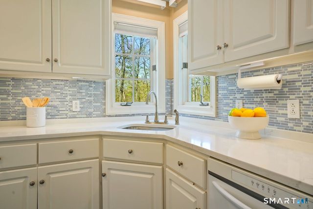 23 Rockridge Terrace, Prospect, CT 06712