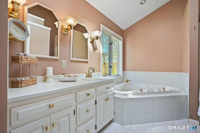 23 Rockridge Terrace, Prospect, CT 06712