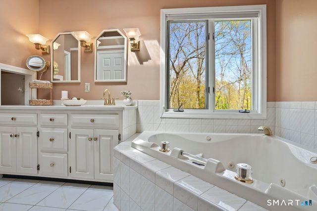 23 Rockridge Terrace, Prospect, CT 06712