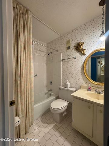 3030 Breckenridge Ln APT 519, Louisville, KY 40220