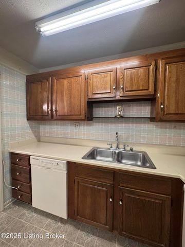 3030 Breckenridge Ln APT 519, Louisville, KY 40220