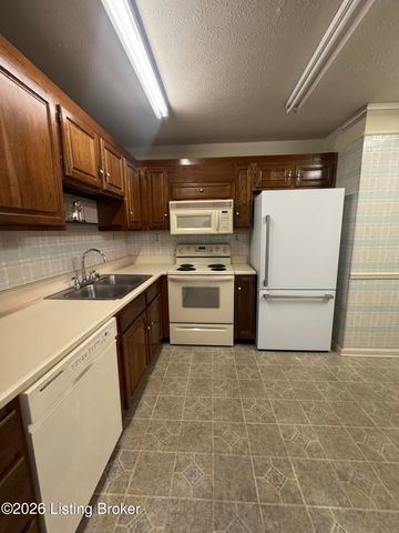 3030 Breckenridge Ln APT 519, Louisville, KY 40220
