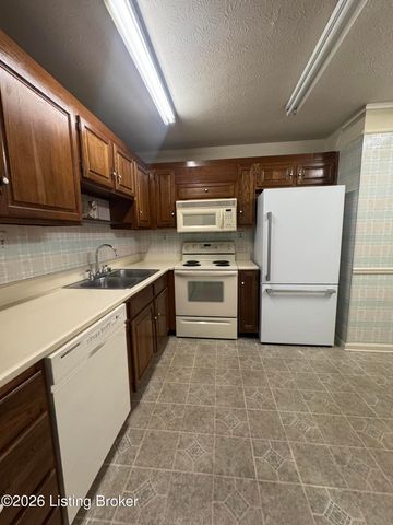 3030 Breckenridge Ln APT 519, Louisville, KY 40220