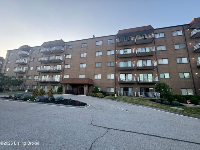 3030 Breckenridge Ln APT 519, Louisville, KY 40220